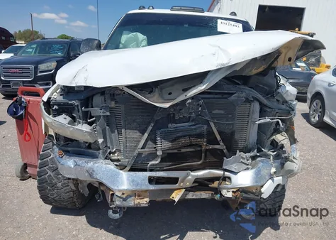 2004 GMC Sierra 2500Hd Sle z USA, uszkodzony, nr VIN 1GTHC23264F212696